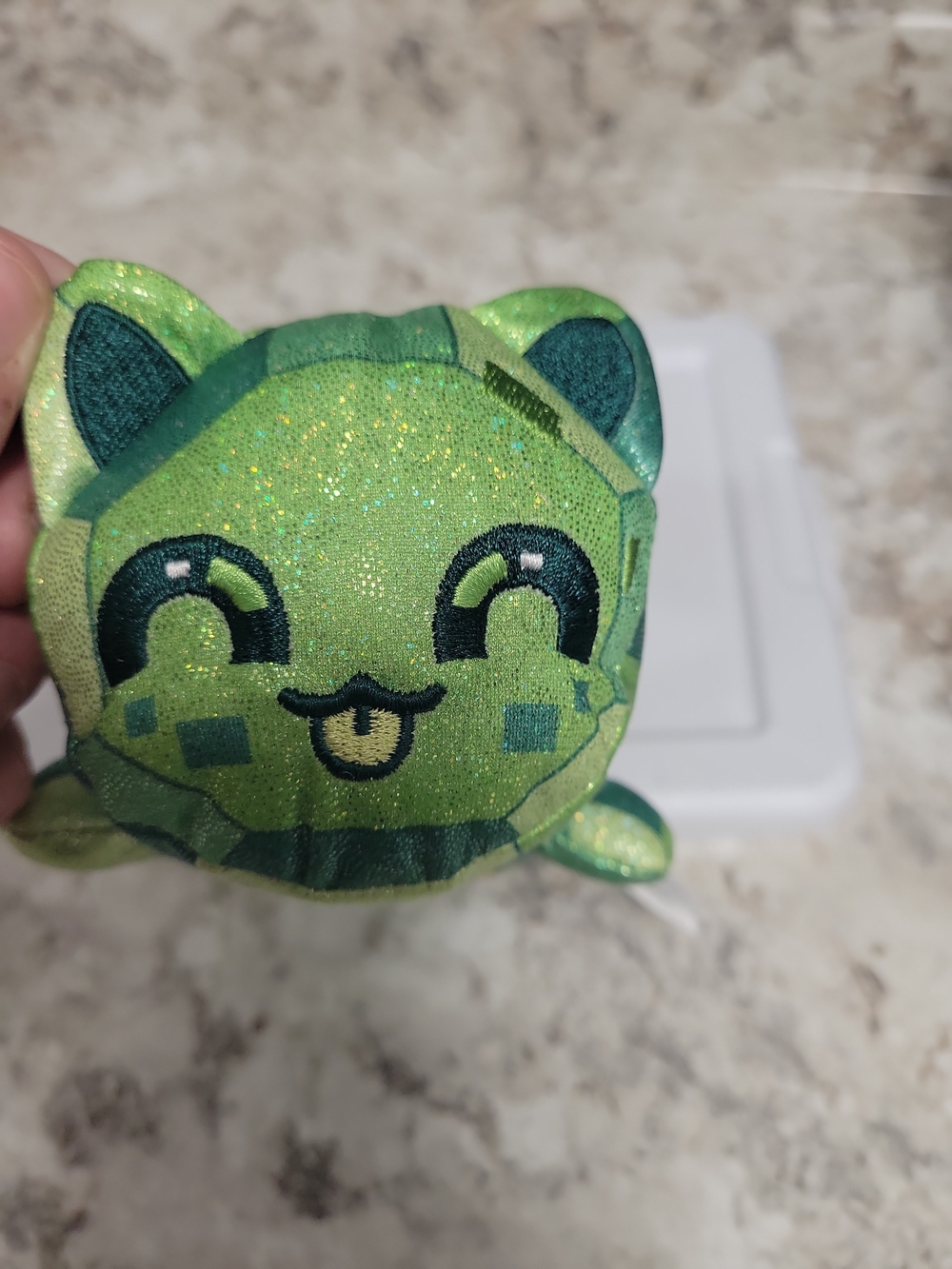 Aphmau MeeMeows Green Gem Crystal Cat Plush Sparkle 2023 Bonkers Toys 6" - Picture 6 of 6
